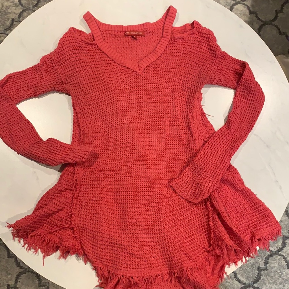 Saks 5th Avenue Sweater - Picture 1 of 1